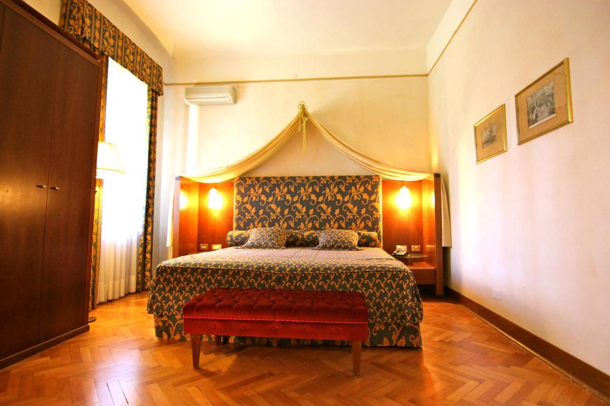 Hotel Villa Giona