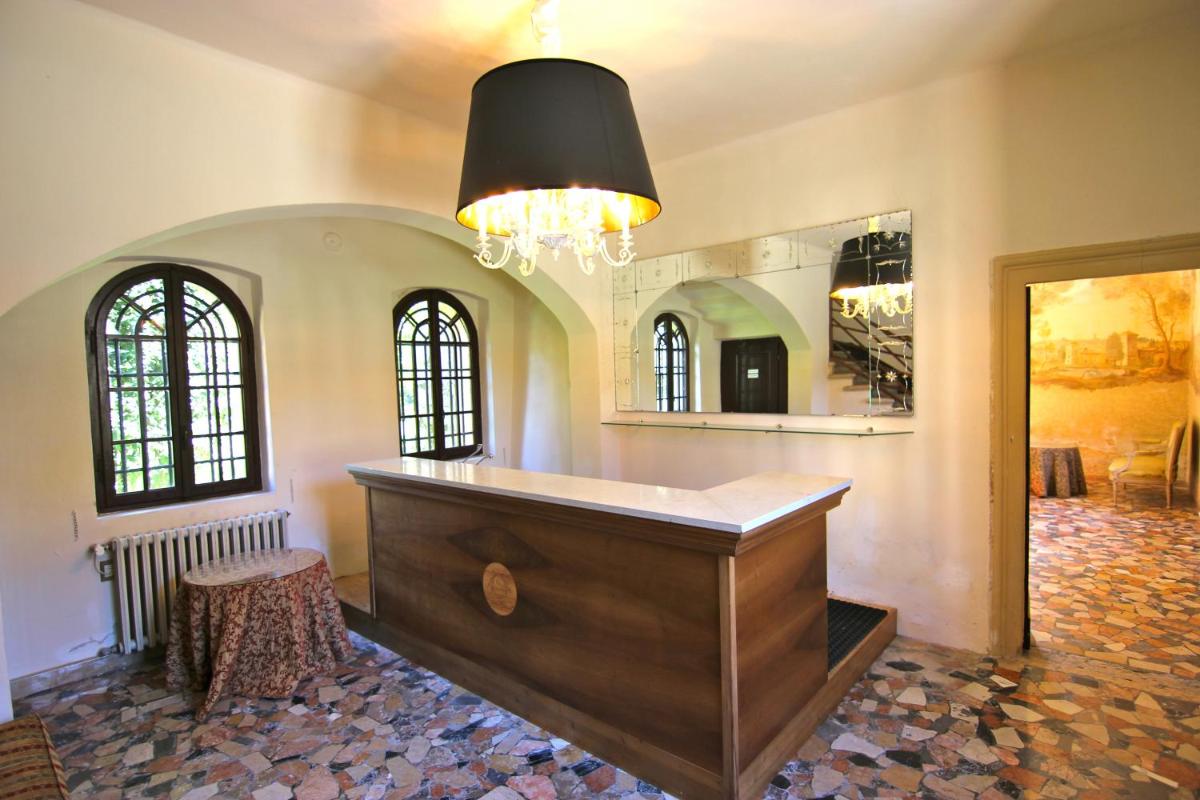 Hotel Villa Giona