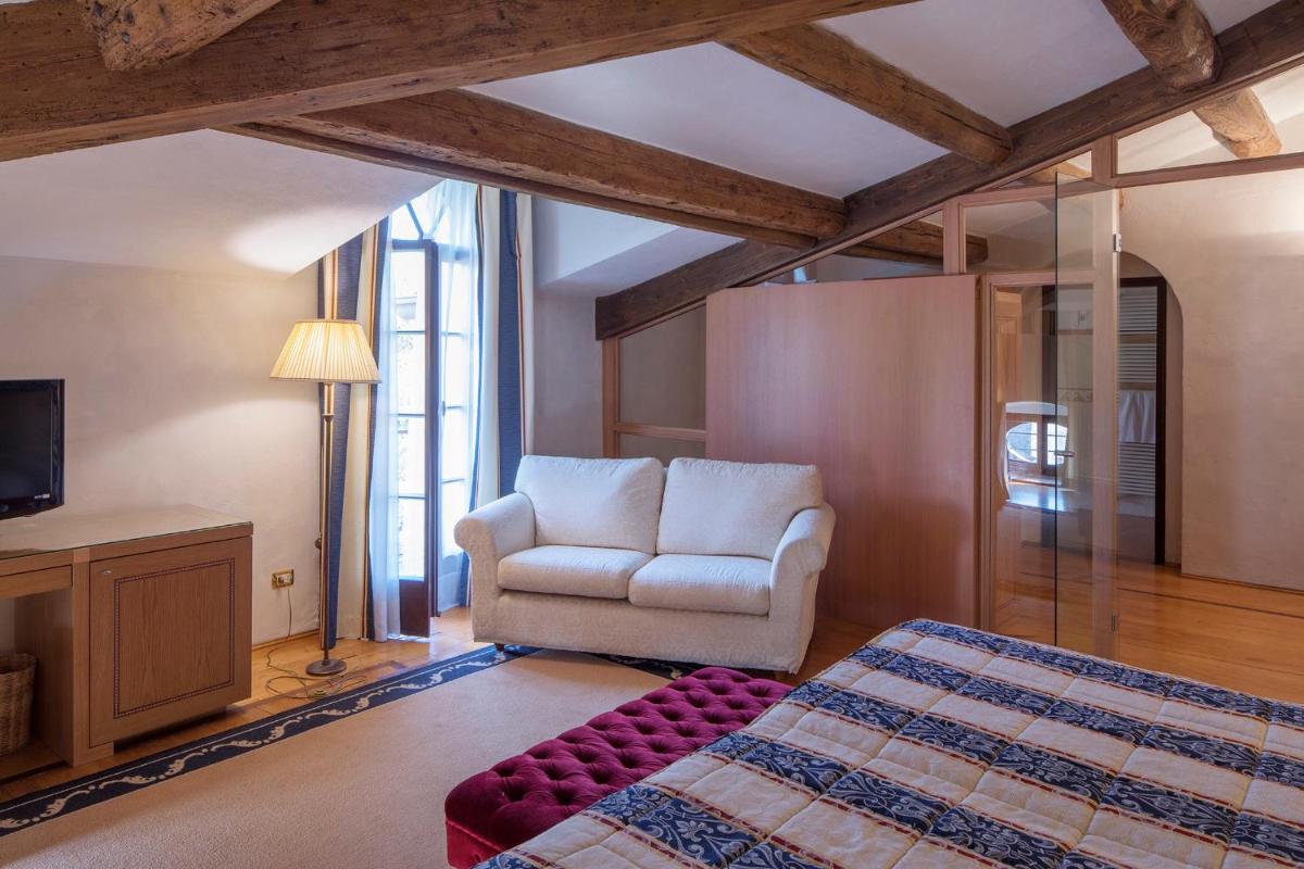 Hotel Villa Giona