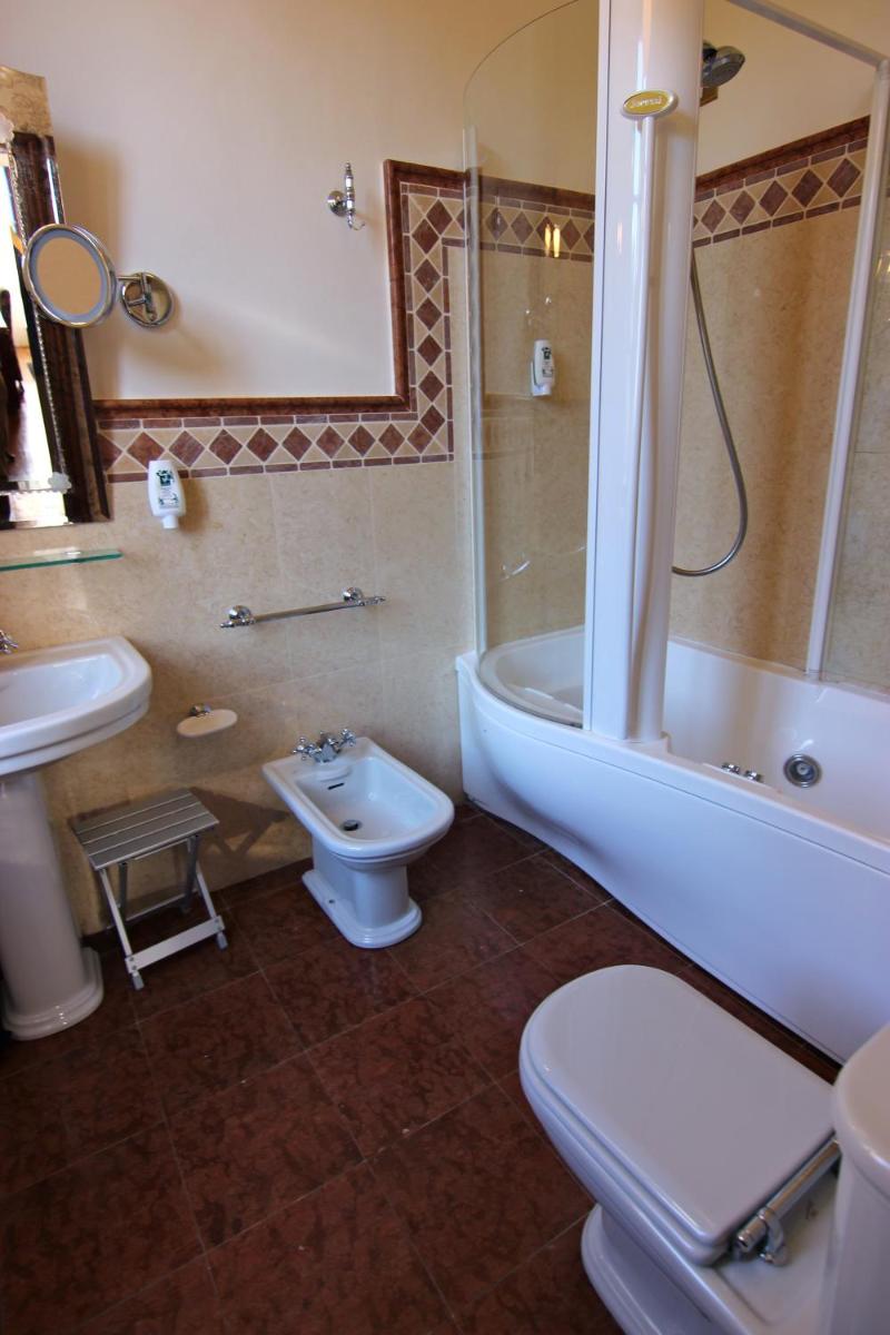 Hotel Villa Giona
