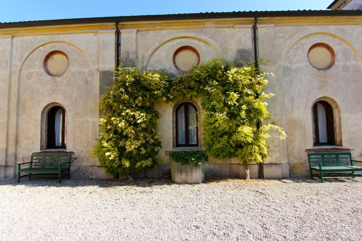 Hotel Villa Giona