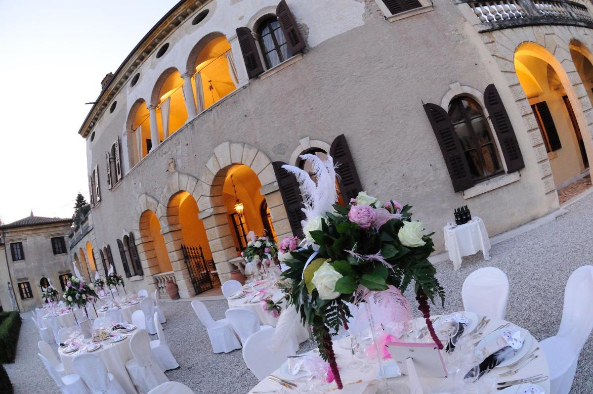 Hotel Villa Giona