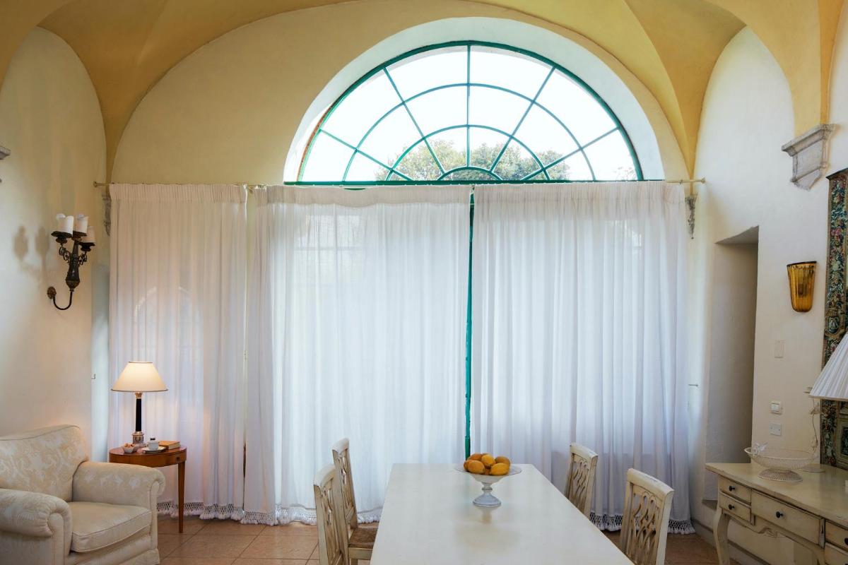 Hotel Villa Giona