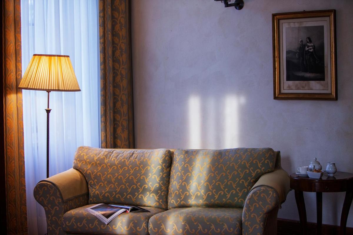 Hotel Villa Giona