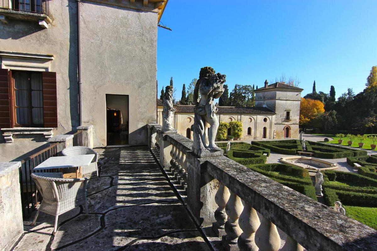 Hotel Villa Giona