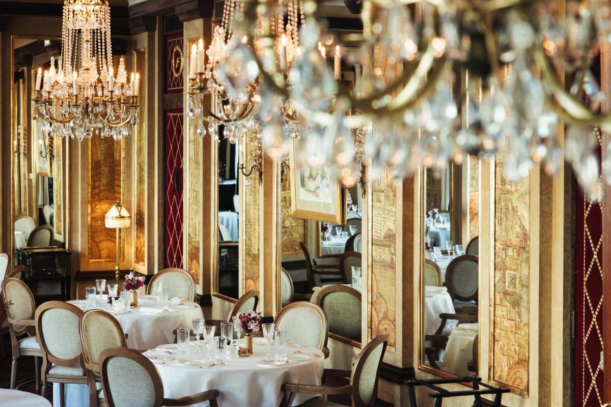 Hôtel Barrière Fouquet's Paris