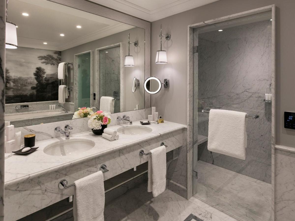 Hôtel Barrière Fouquet's Paris