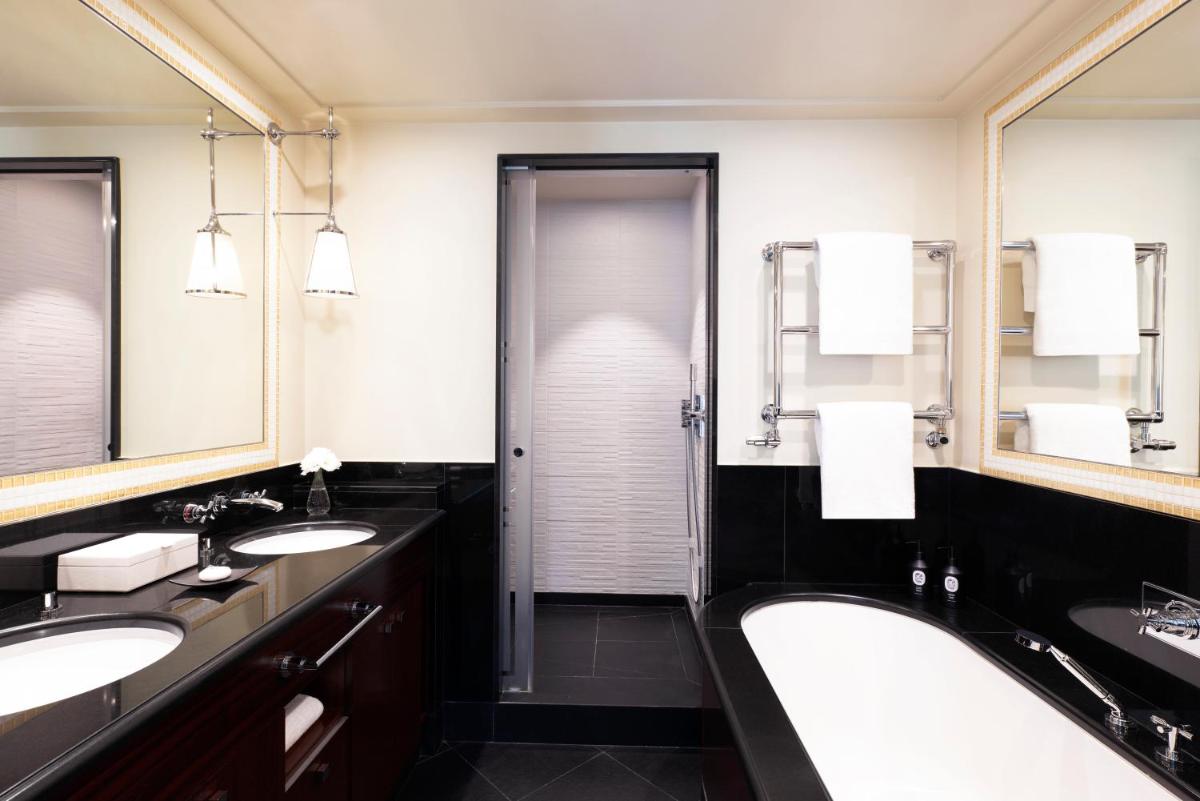 Hôtel Barrière Fouquet's Paris