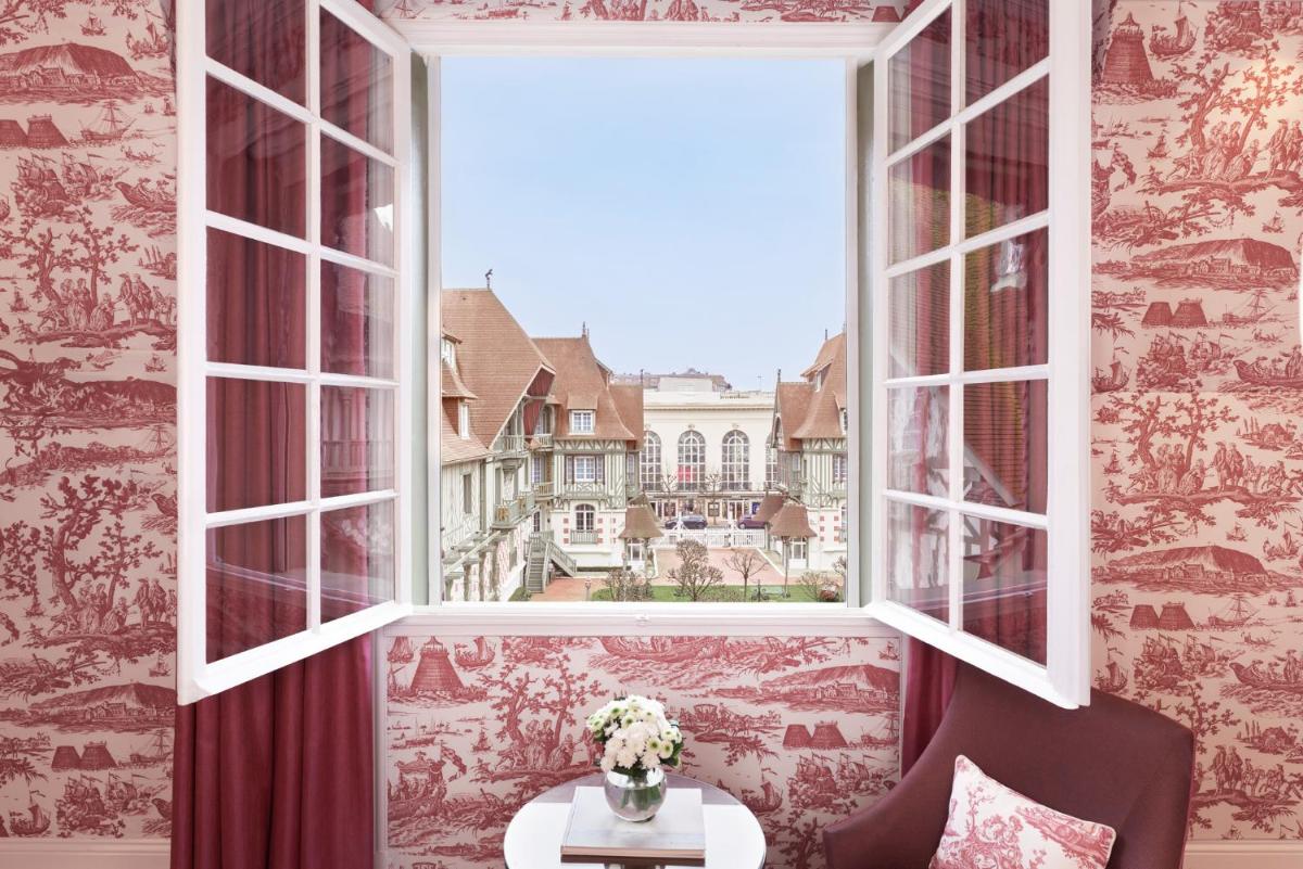 Hôtel Barrière Le Normandy