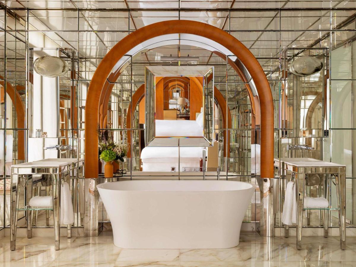 Hôtel Le Royal Monceau Raffles Paris