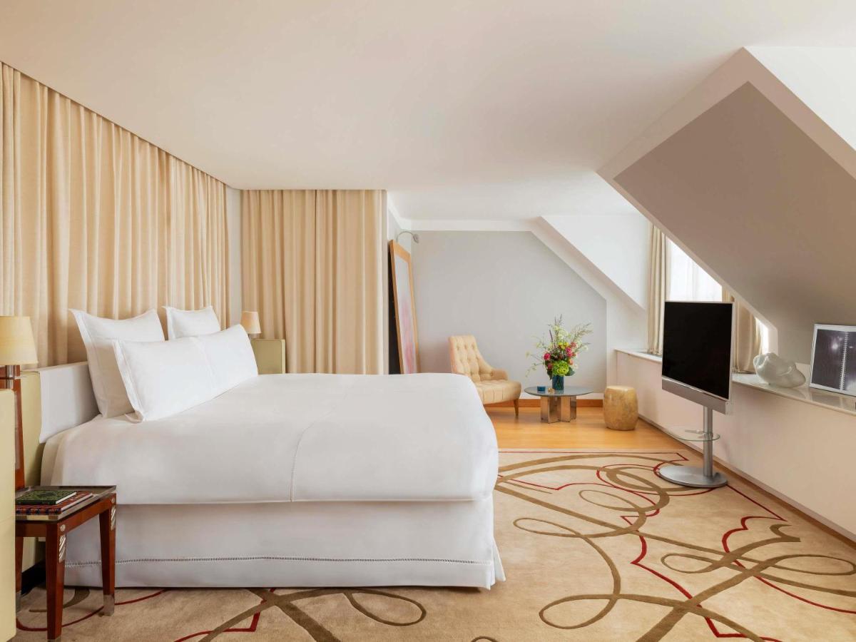 Hôtel Le Royal Monceau Raffles Paris