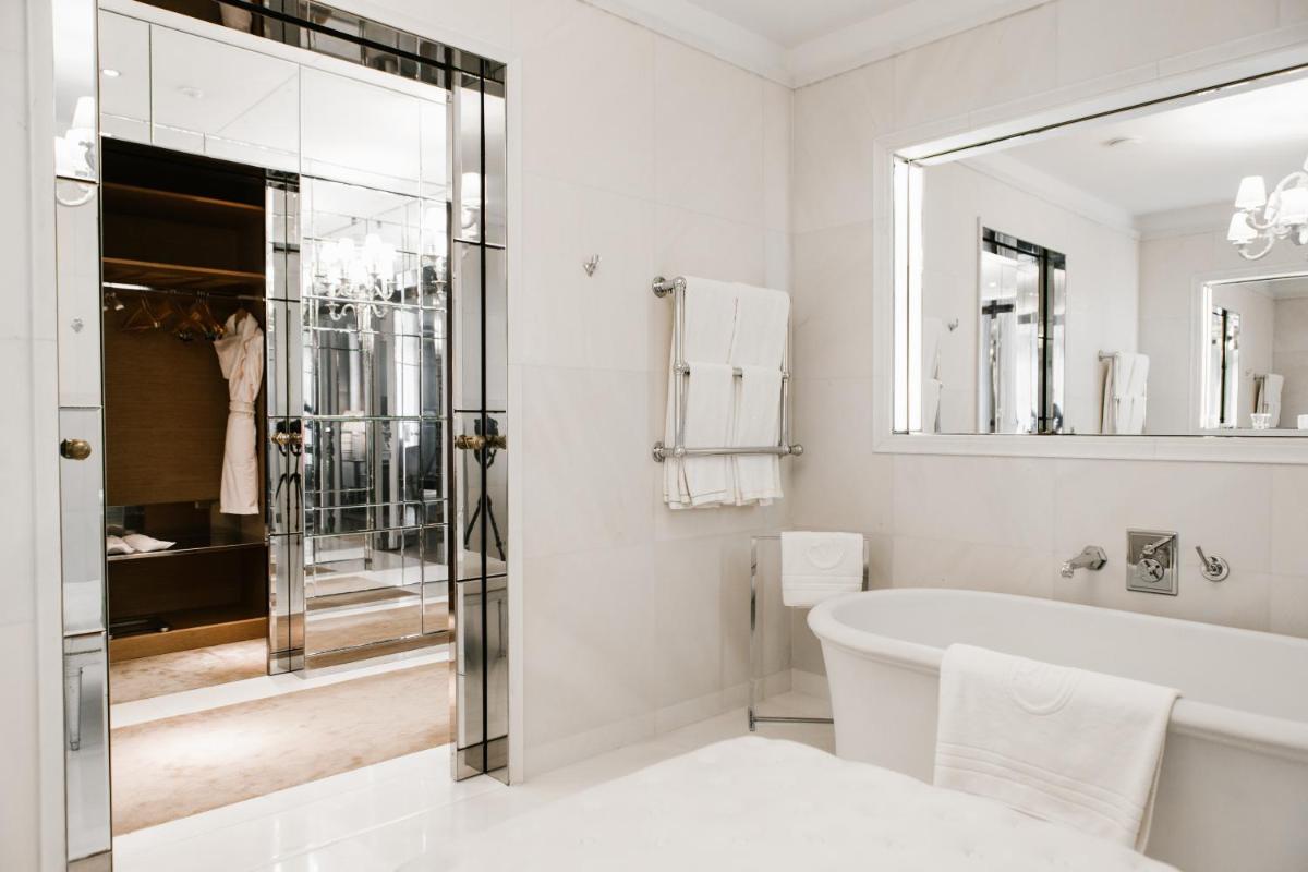 Hôtel Le Royal Monceau Raffles Paris