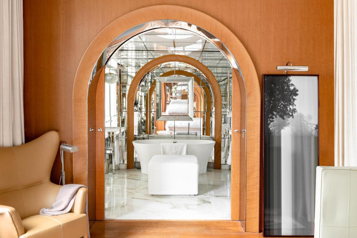 Hôtel Le Royal Monceau Raffles Paris