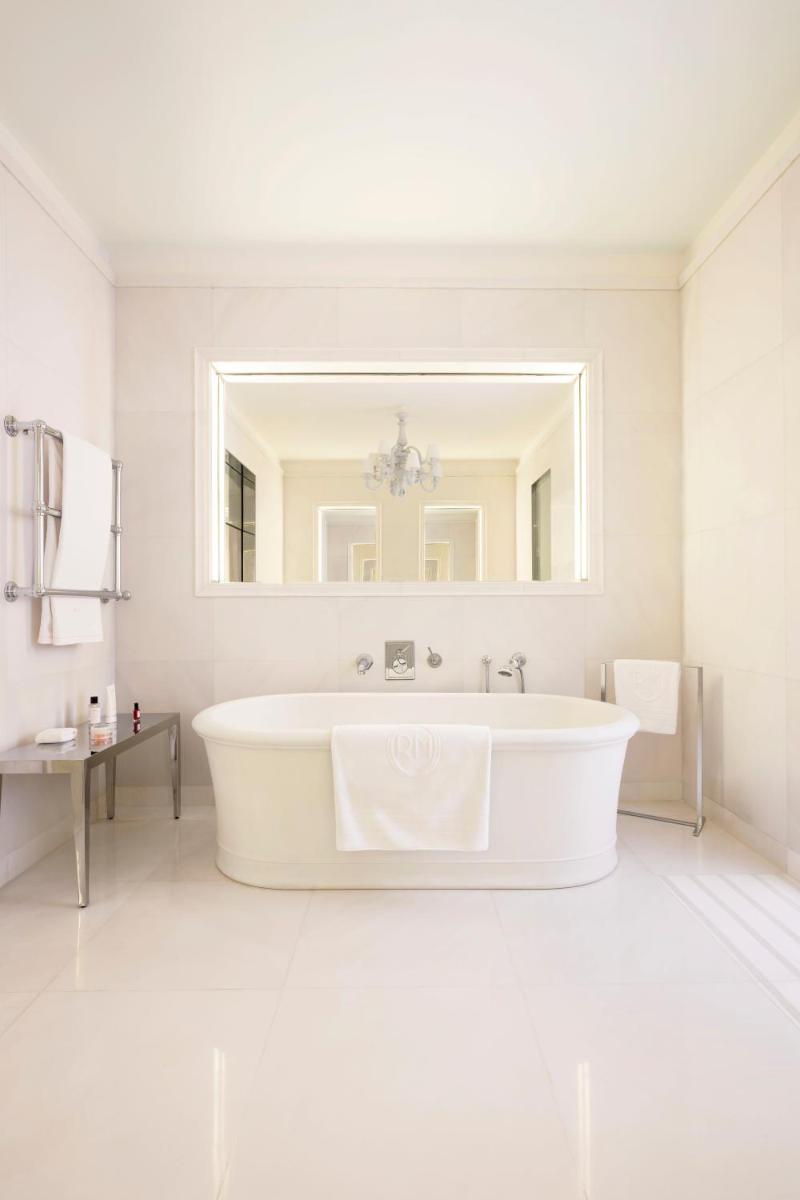 Hôtel Le Royal Monceau Raffles Paris