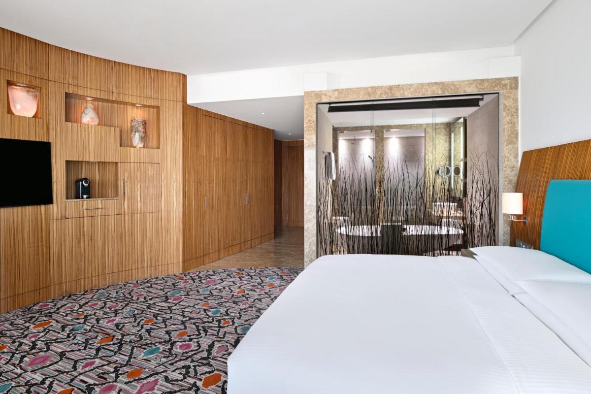 Andaz Capital Gate Abu Dhabi, By Hyatt