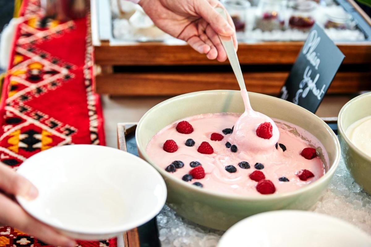 Andaz Capital Gate Abu Dhabi, By Hyatt