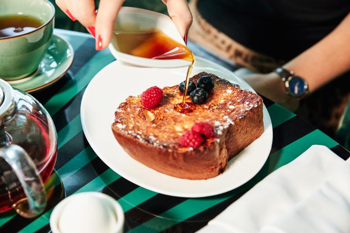 Andaz Capital Gate Abu Dhabi, By Hyatt