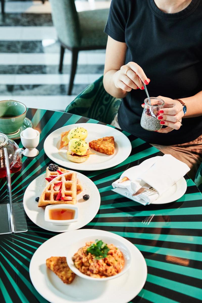 Andaz Capital Gate Abu Dhabi, By Hyatt