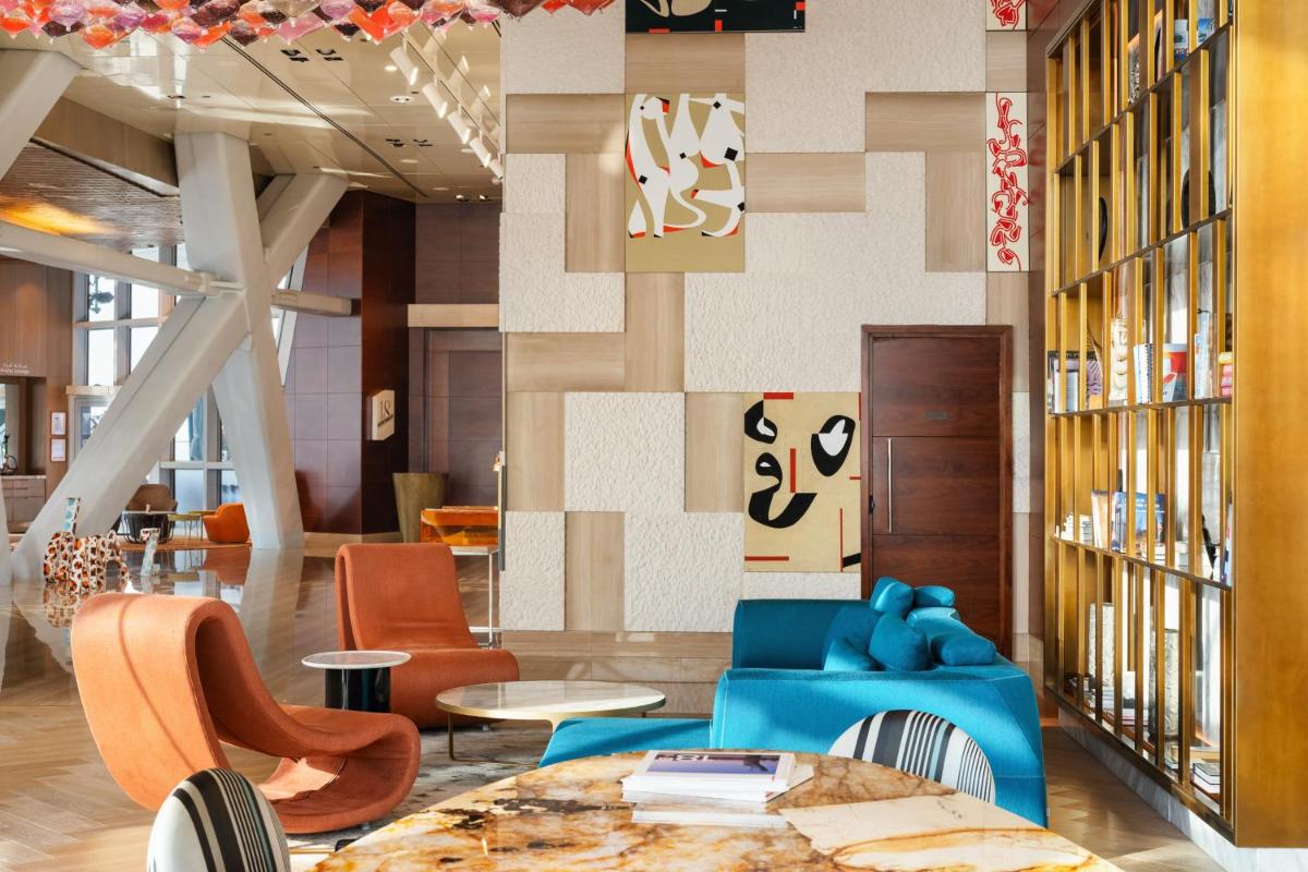 Andaz Capital Gate Abu Dhabi, By Hyatt