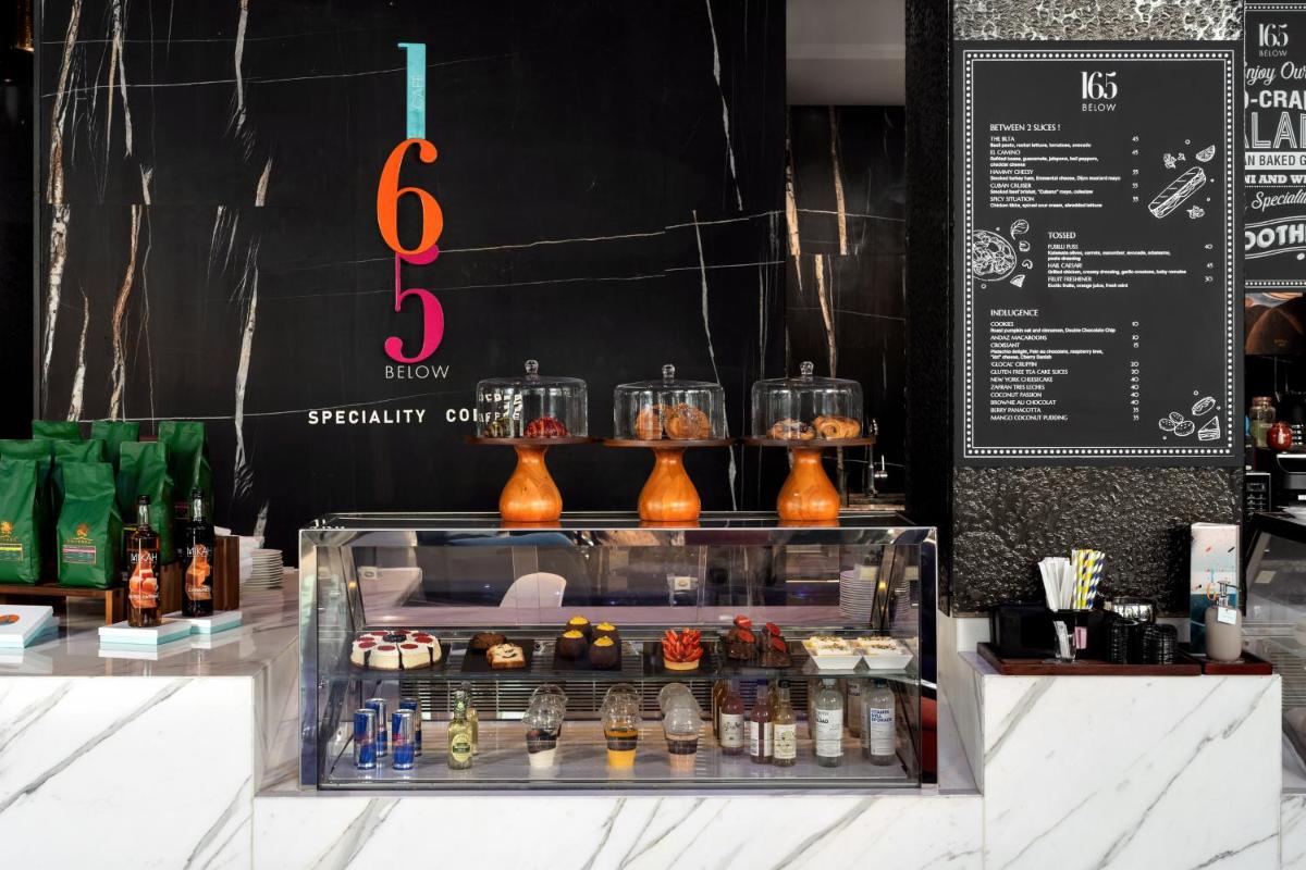 Andaz Capital Gate Abu Dhabi, By Hyatt