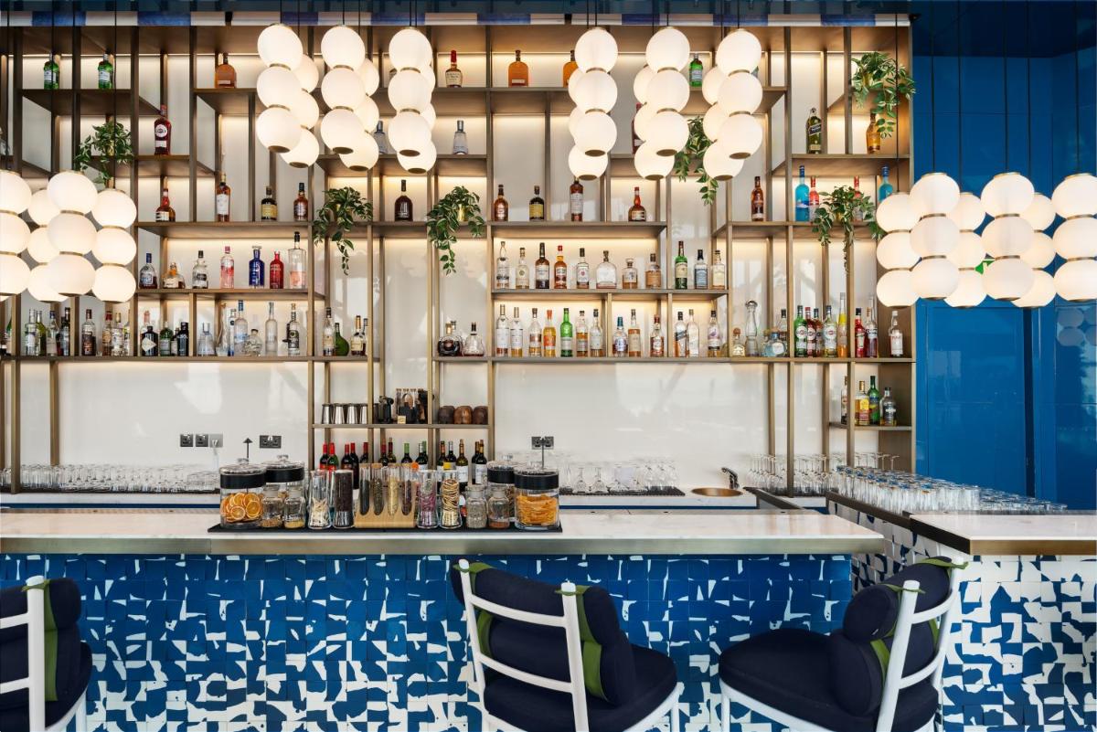 Andaz Capital Gate Abu Dhabi, By Hyatt