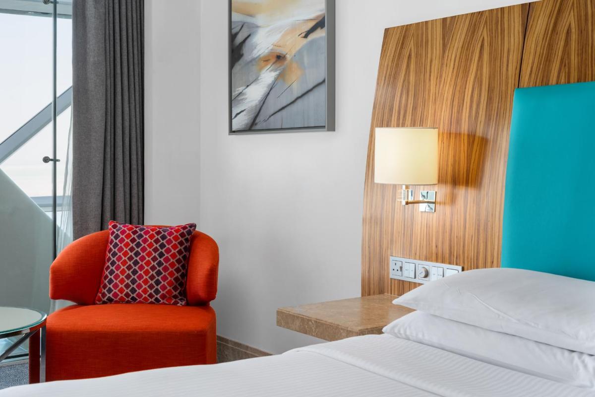 Andaz Capital Gate Abu Dhabi, By Hyatt