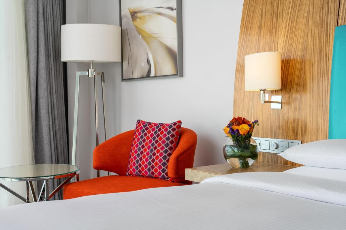 Andaz Capital Gate Abu Dhabi, By Hyatt