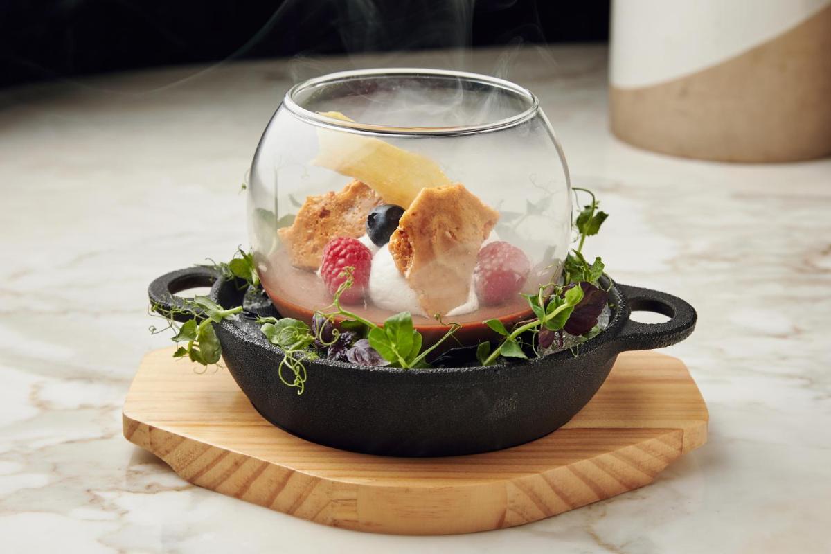 Andaz Capital Gate Abu Dhabi, By Hyatt