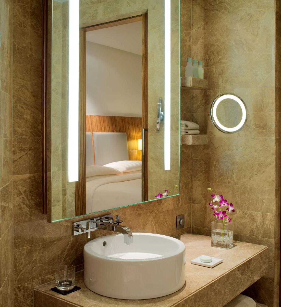 Andaz Capital Gate Abu Dhabi, By Hyatt