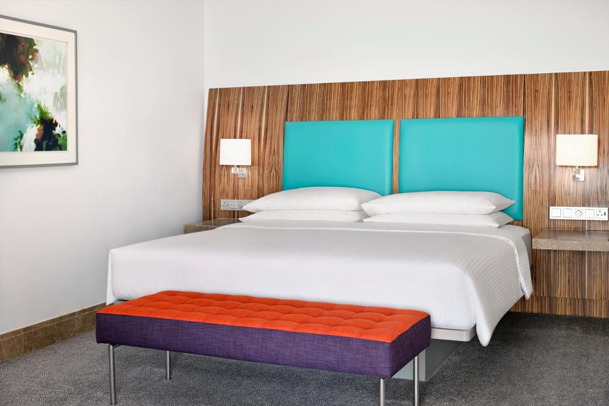 Andaz Capital Gate Abu Dhabi, By Hyatt