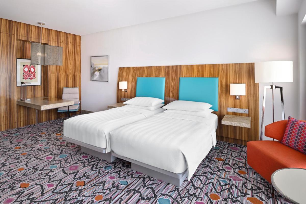 Andaz Capital Gate Abu Dhabi, By Hyatt