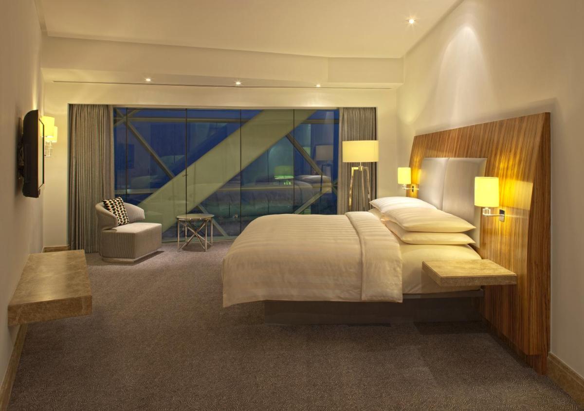 Andaz Capital Gate Abu Dhabi, By Hyatt