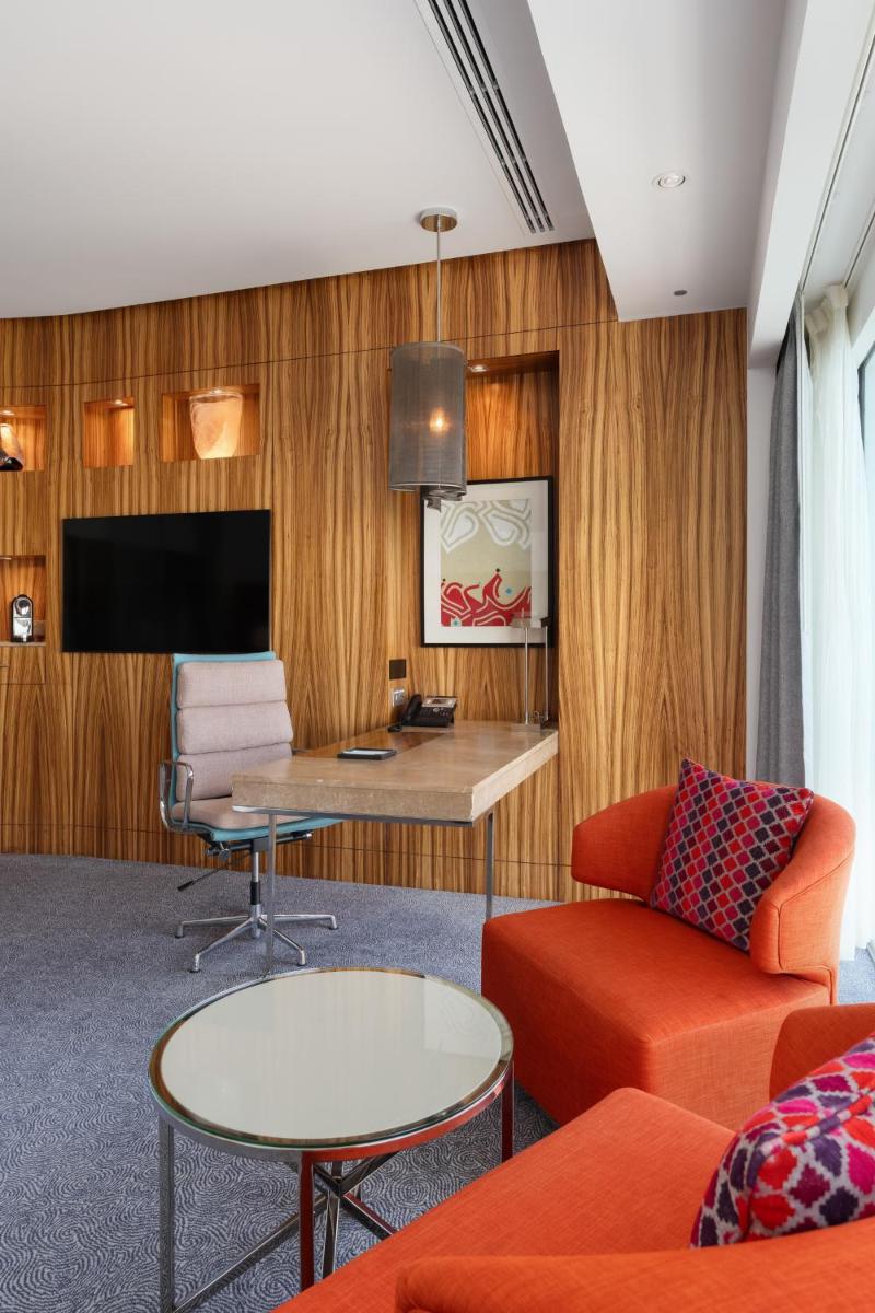 Andaz Capital Gate Abu Dhabi, By Hyatt
