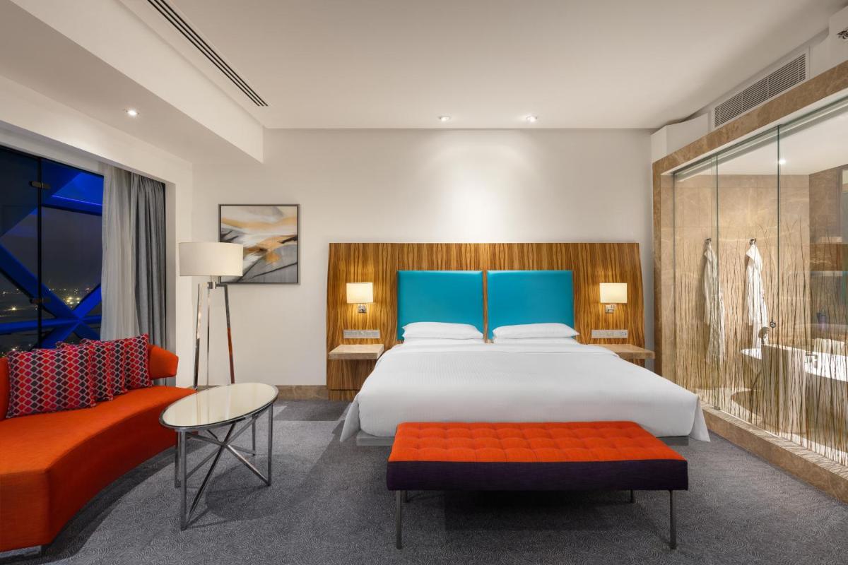 Andaz Capital Gate Abu Dhabi, By Hyatt