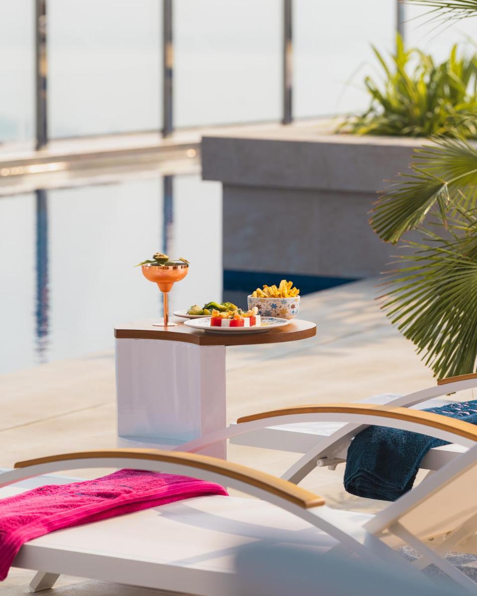 Andaz Capital Gate Abu Dhabi, By Hyatt