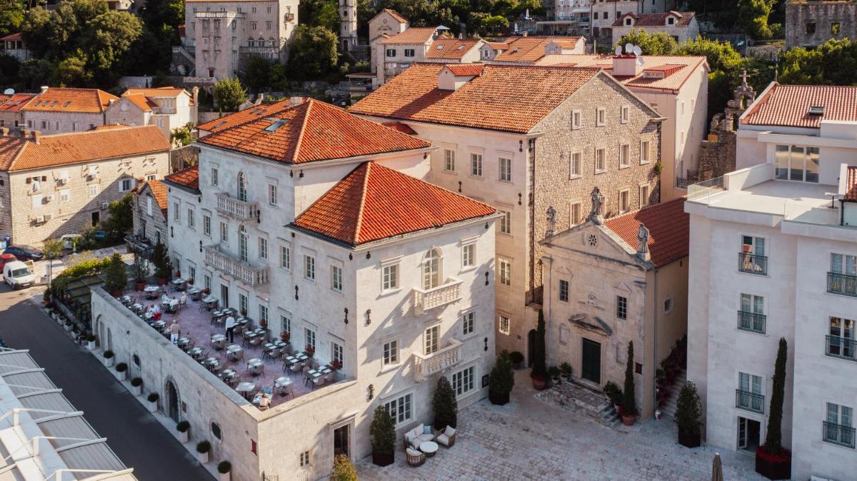 Heritage Grand Perast