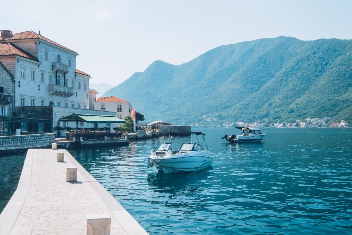 Heritage Grand Perast