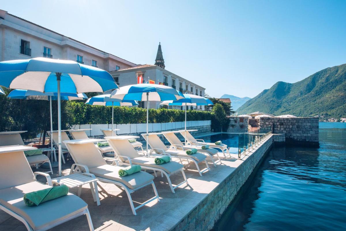 Heritage Grand Perast