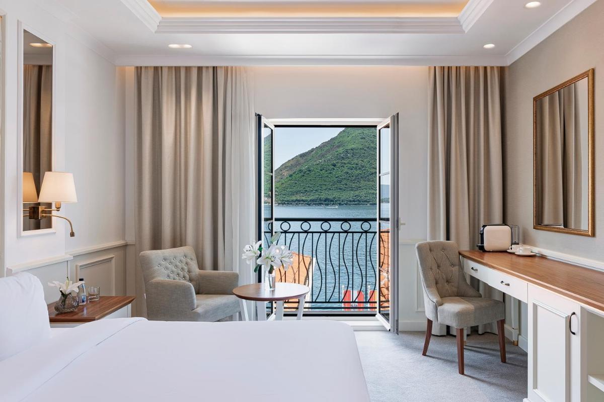 Heritage Grand Perast