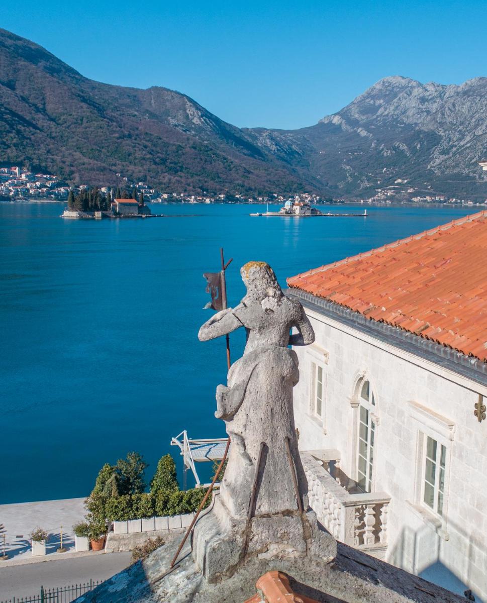 Heritage Grand Perast