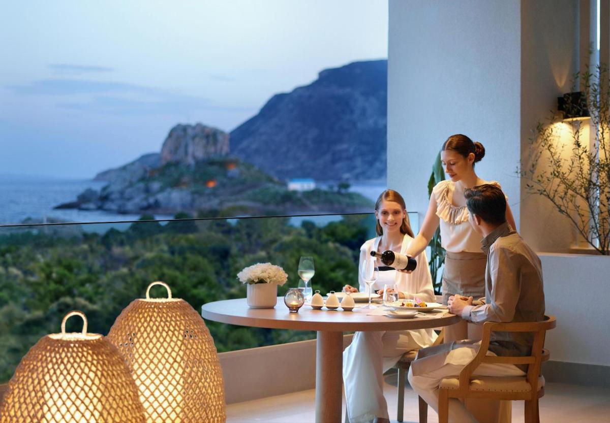 Ikos Aria