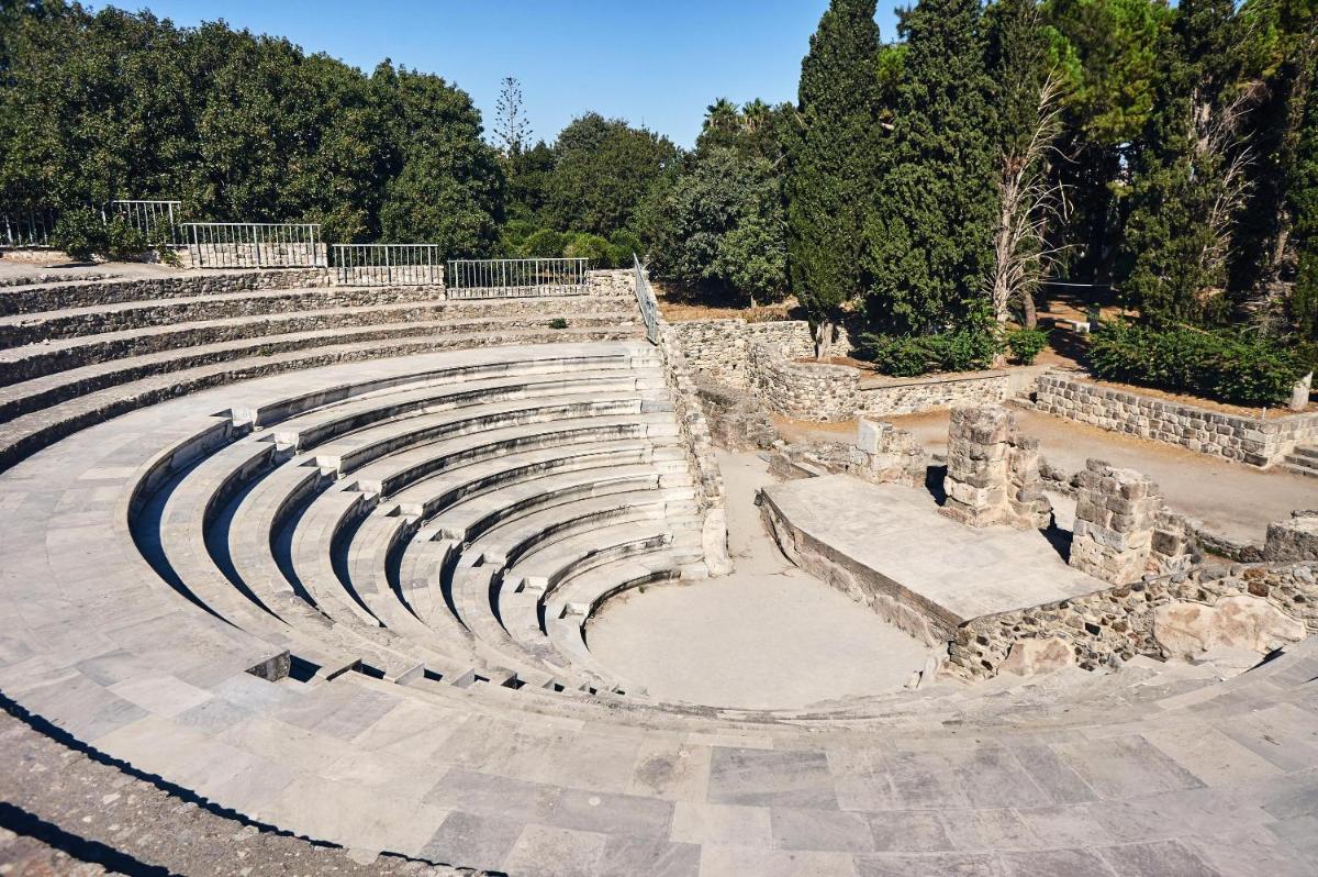 Ikos Aria