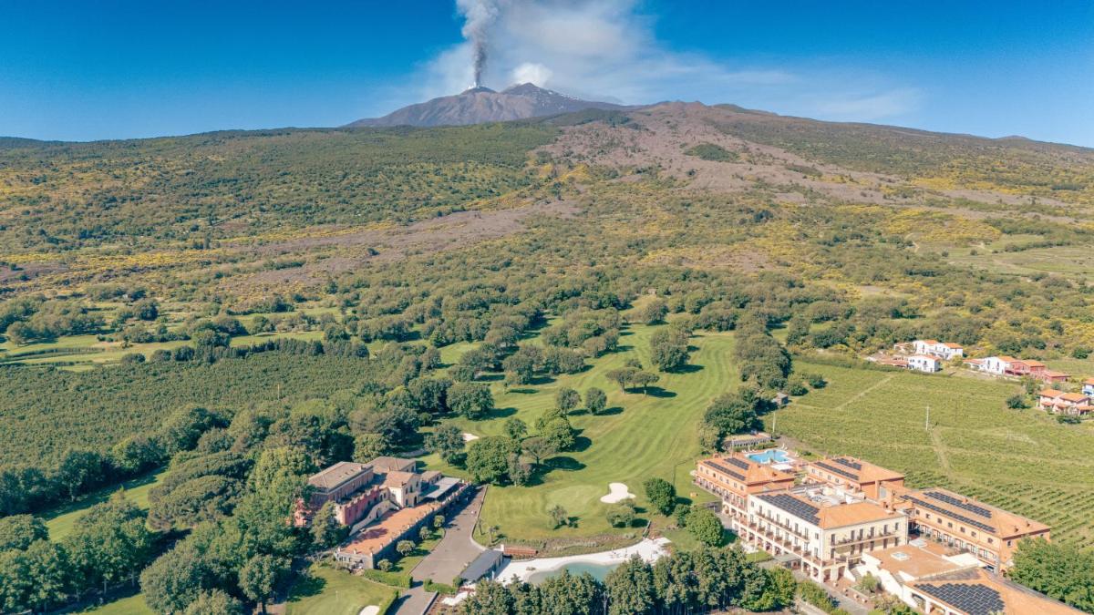 Picciolo Etna Golf Resort & Spa, Curio Collection by Hilton