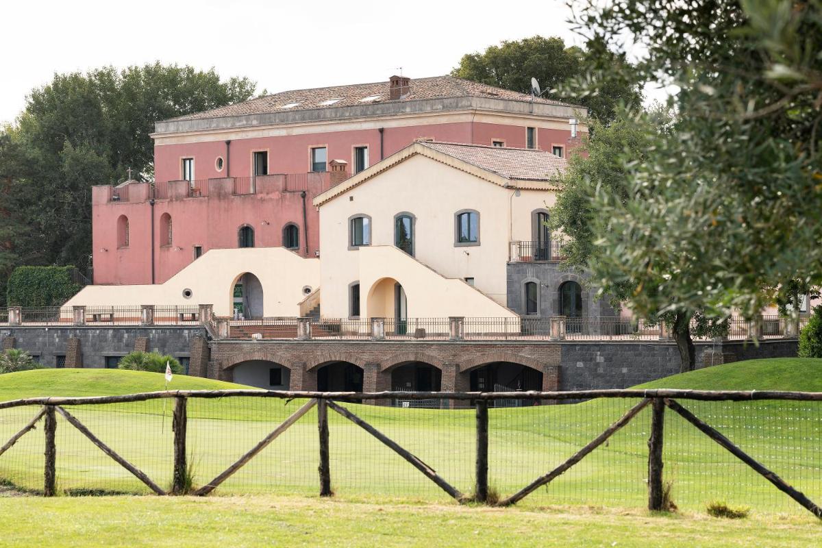 Picciolo Etna Golf Resort & Spa, Curio Collection by Hilton