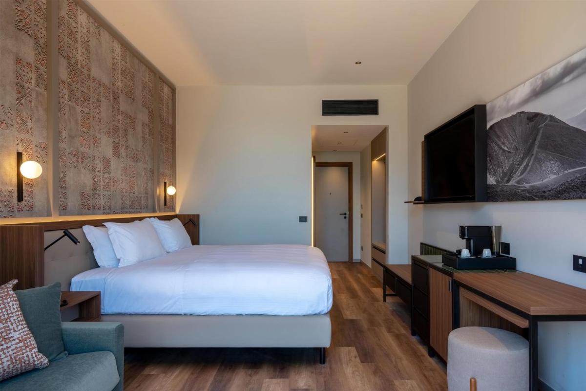 Picciolo Etna Golf Resort & Spa, Curio Collection by Hilton