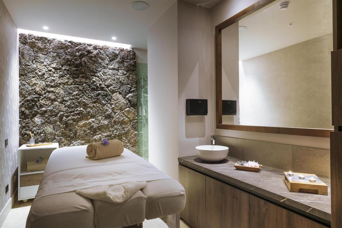 Picciolo Etna Golf Resort & Spa, Curio Collection by Hilton