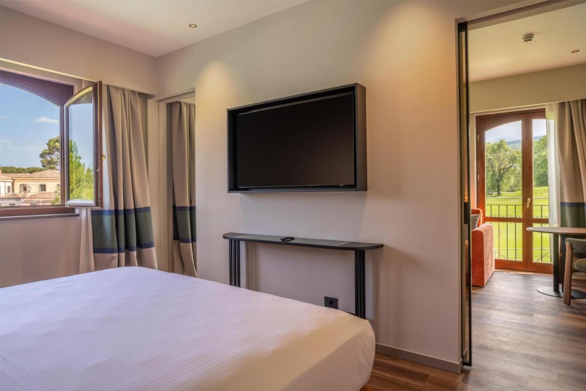 Picciolo Etna Golf Resort & Spa, Curio Collection by Hilton