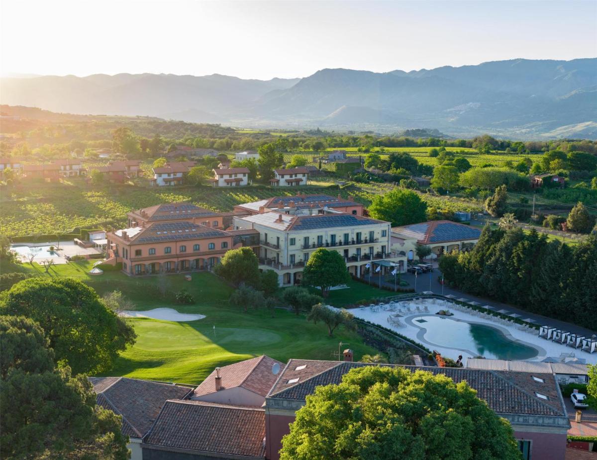 Picciolo Etna Golf Resort & Spa, Curio Collection by Hilton