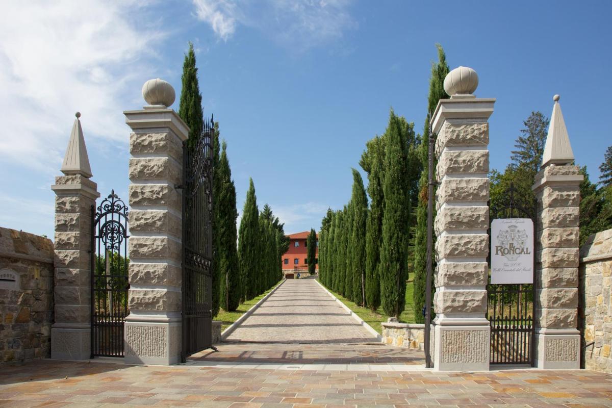 Il Roncal Wine Resort - for Wine Lovers