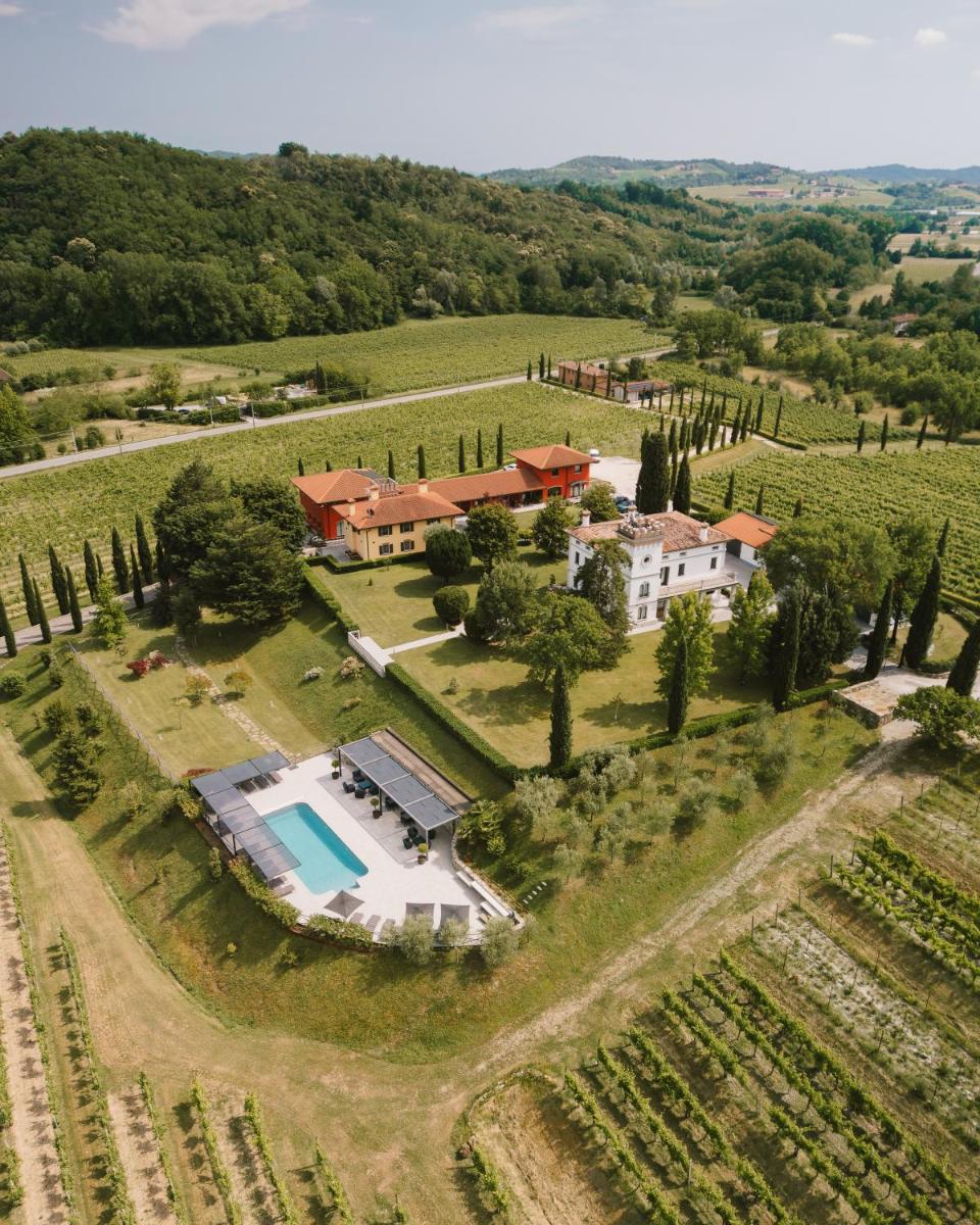 Il Roncal Wine Resort - for Wine Lovers only